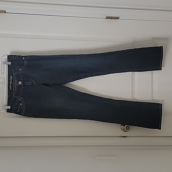 American Eagle, Size 4 'Straight77' Dark Wash Jeans. New without tags. - Picture 10 of 14